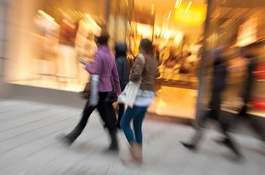 Res_4012387_retail_shoppers_shop_shopping_458